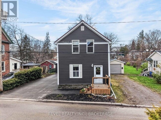 property at 38 Bennett St