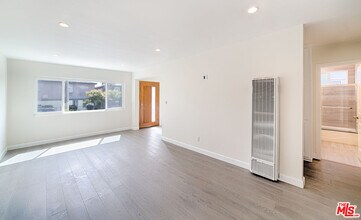 635 Westminster Ave in Los Angeles, CA - Building Photo - Building Photo