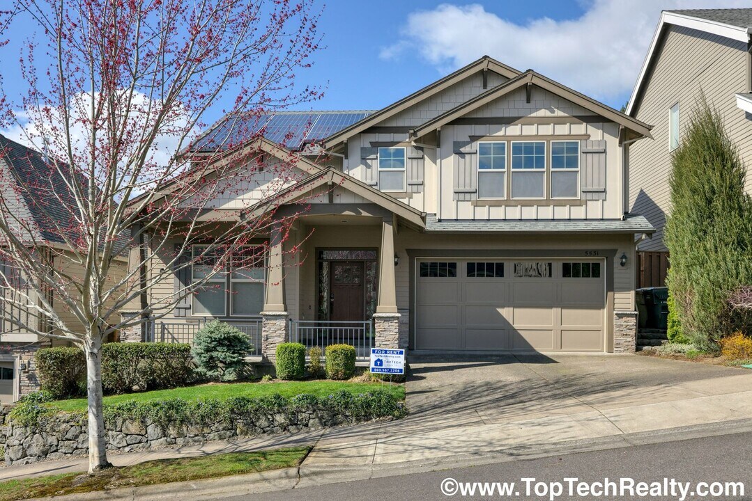 5531 NW 133rd Ave in Portland, OR - Building Photo