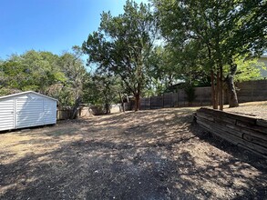 2314 Farnswood Cir in Austin, TX - Building Photo - Building Photo
