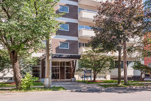 60 Daly Avenue – Canadiana Apartments