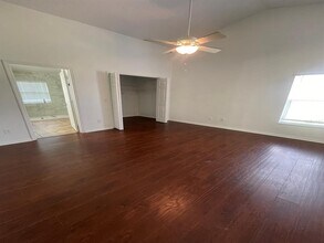 600 Brayton Ln in Davenport, FL - Foto de edificio - Building Photo