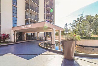 20335 W Country Club Dr in Aventura, FL - Building Photo - Building Photo