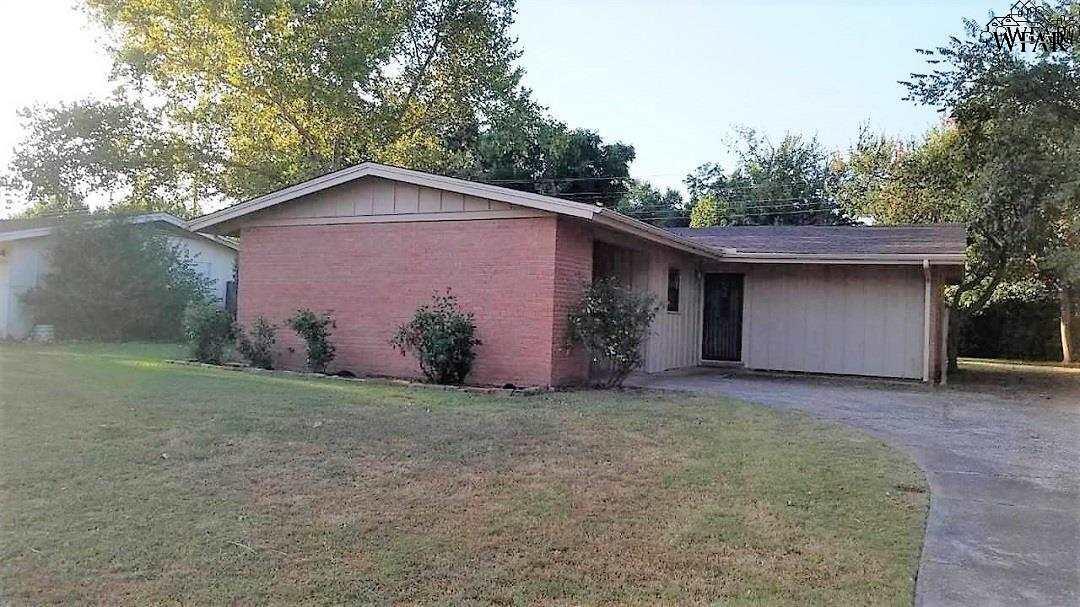 1553 Hanover Rd in Wichita Falls, TX - Building Photo
