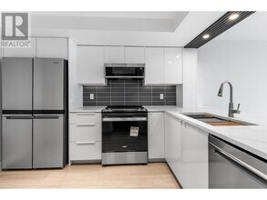 1199 Eastwood St in Coquitlam, BC - Building Photo - Building Photo