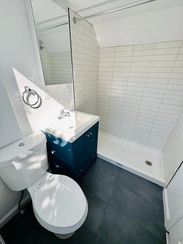 6757 Germantown Ave in Philadelphia, PA - Building Photo - Building Photo