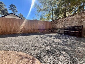 1914 Indian Shores Rd in Crosby, TX - Building Photo - Building Photo