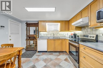 556 Kaslo St in Vancouver, BC - Building Photo - Building Photo