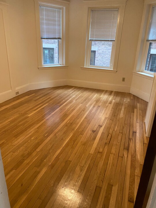 75 Longwood Ave, Unit 1F in Brookline, MA - Foto de edificio