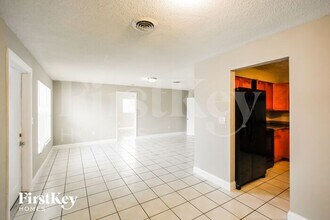 5978 NW 16th Ct in Sunrise, FL - Foto de edificio - Building Photo