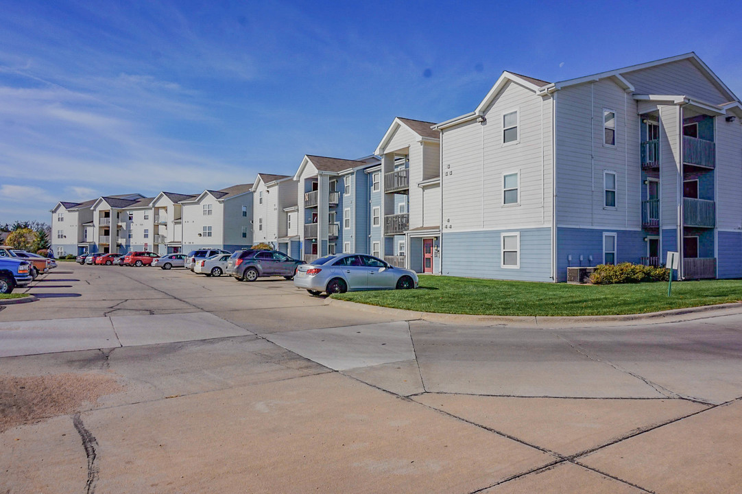 Sunridge in Beatrice, NE - Building Photo