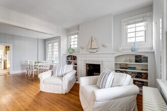 302 Rucker Pl in Alexandria, VA - Building Photo - Building Photo