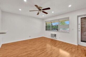 181 Canterbury H in West Palm Beach, FL - Building Photo - Building Photo