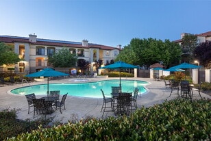 San Marcos in Richmond, CA - Building Photo