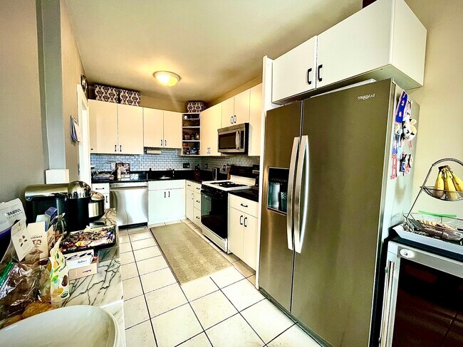 7 Regent Cir, Unit 3 in Brookline, MA - Building Photo - Building Photo