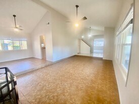 120 S Fox Rd in Sterling, VA - Building Photo