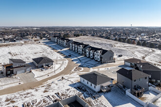 Duckhorn Townhomes in Lincoln, NE - Building Photo - Building Photo