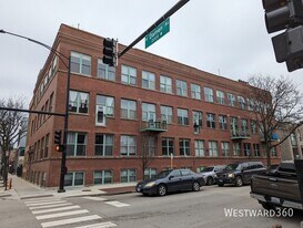 1701 N Damen Ave in Chicago, IL - Building Photo