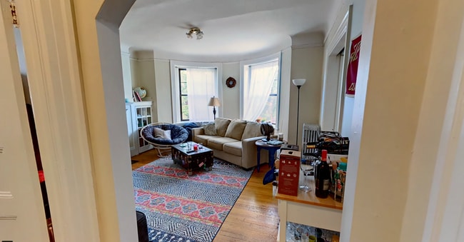 54 Babcock St, Unit 1 in Brookline, MA - Building Photo - Building Photo