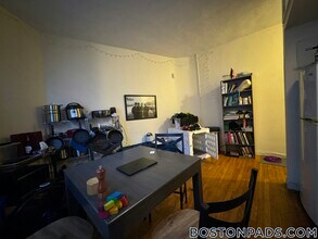 384 Commonwealth Ave in Boston, MA - Building Photo - Building Photo