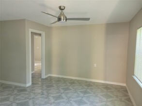1202 4th St N in Texas City, TX - Building Photo - Building Photo