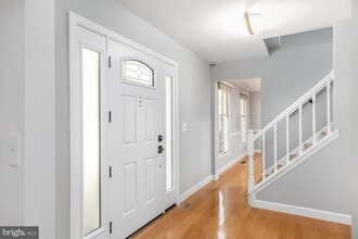 11603 Deer Forest Rd in Reston, VA - Building Photo - Building Photo