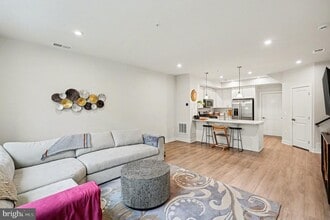 17414 Southern Shrs Dr in Dumfries, VA - Building Photo - Building Photo