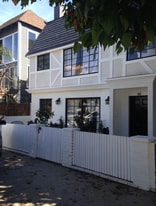 22 Union Jack St, Unit 22 in Marina Del Rey, CA - Building Photo