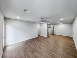 6406 NW Kathleen St in Bentonville, AR - Building Photo - Building Photo