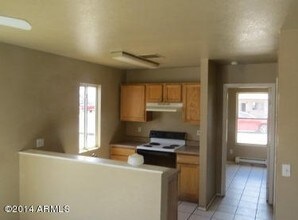 4-plex way under market in Casa Grande, AZ - Building Photo - Building Photo