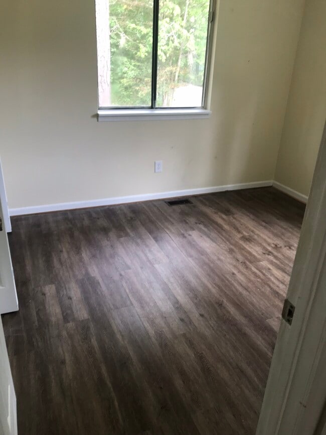 309 Annette Way in Greenwood, SC - Building Photo - Building Photo