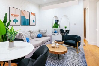 1290 1st Ave in New York, NY - Building Photo - Building Photo