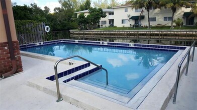 1401 NE 57th Pl in Fort Lauderdale, FL - Building Photo - Building Photo