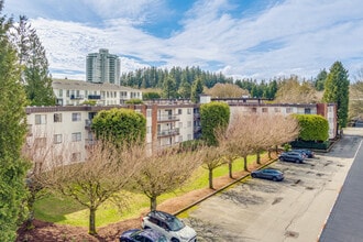Cedar Lodge Apartments in Surrey, BC - Building Photo - Building Photo