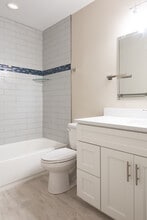 291 N 200 W in Kaysville, UT - Foto de edificio - Building Photo