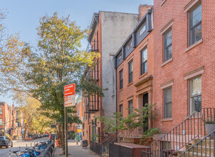 354 Degraw St in Brooklyn, NY - Building Photo - Building Photo