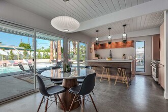 750 E Alexander Way in Palm Springs, CA - Building Photo - Building Photo