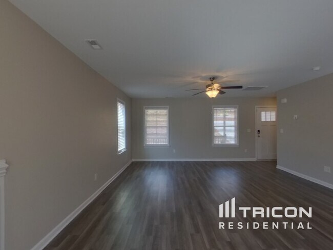305 Bonita Dr in Easley, SC - Foto de edificio - Building Photo