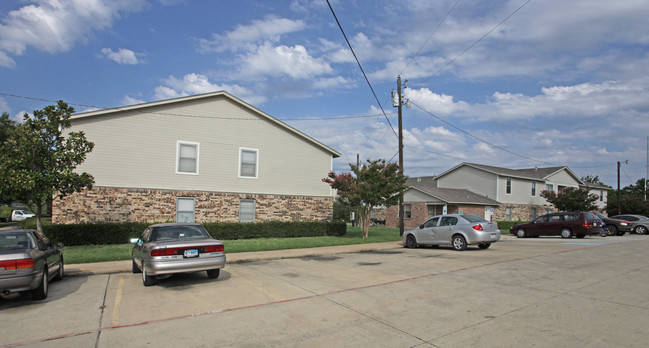 Rhome Apartments in Rhome, TX - Building Photo - Building Photo