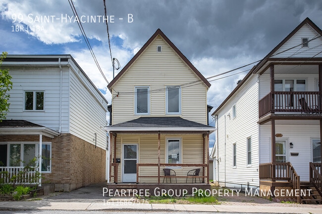 property at 99 Rue Saint-Hyacinthe