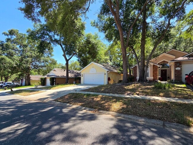 property at 1008 Royal Oaks Dr