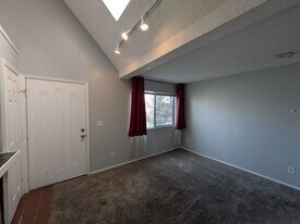 17004 E Tennessee Dr in Aurora, CO - Building Photo