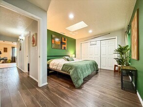 521 Camino Solano in Santa Fe, NM - Building Photo - Building Photo