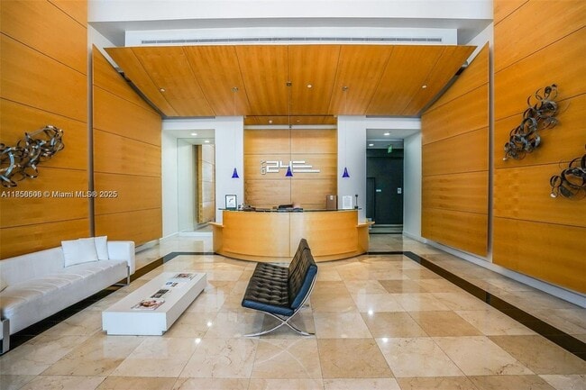 350 NE 24th St in Miami, FL - Building Photo - Building Photo