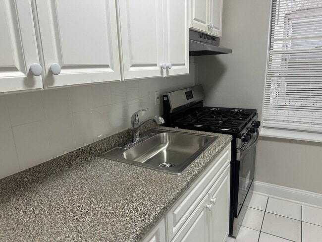 332 61st St, Unit B3