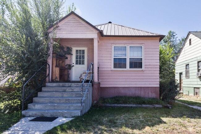 property at 1337 S 4th Ave