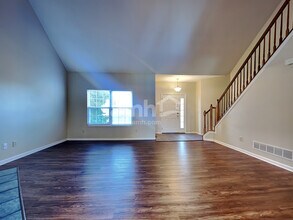 1371 Stableview Cir in Maineville, OH - Building Photo - Building Photo
