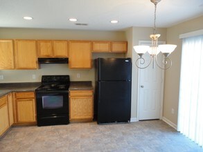 6021 Ladish Ln in Raleigh, NC - Foto de edificio - Building Photo