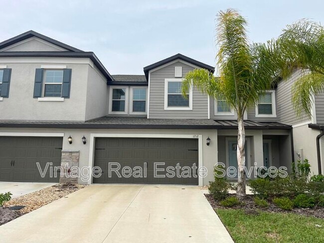 property at 1712 Roseville St