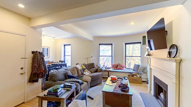 36 Symphony Rd, Unit 3A